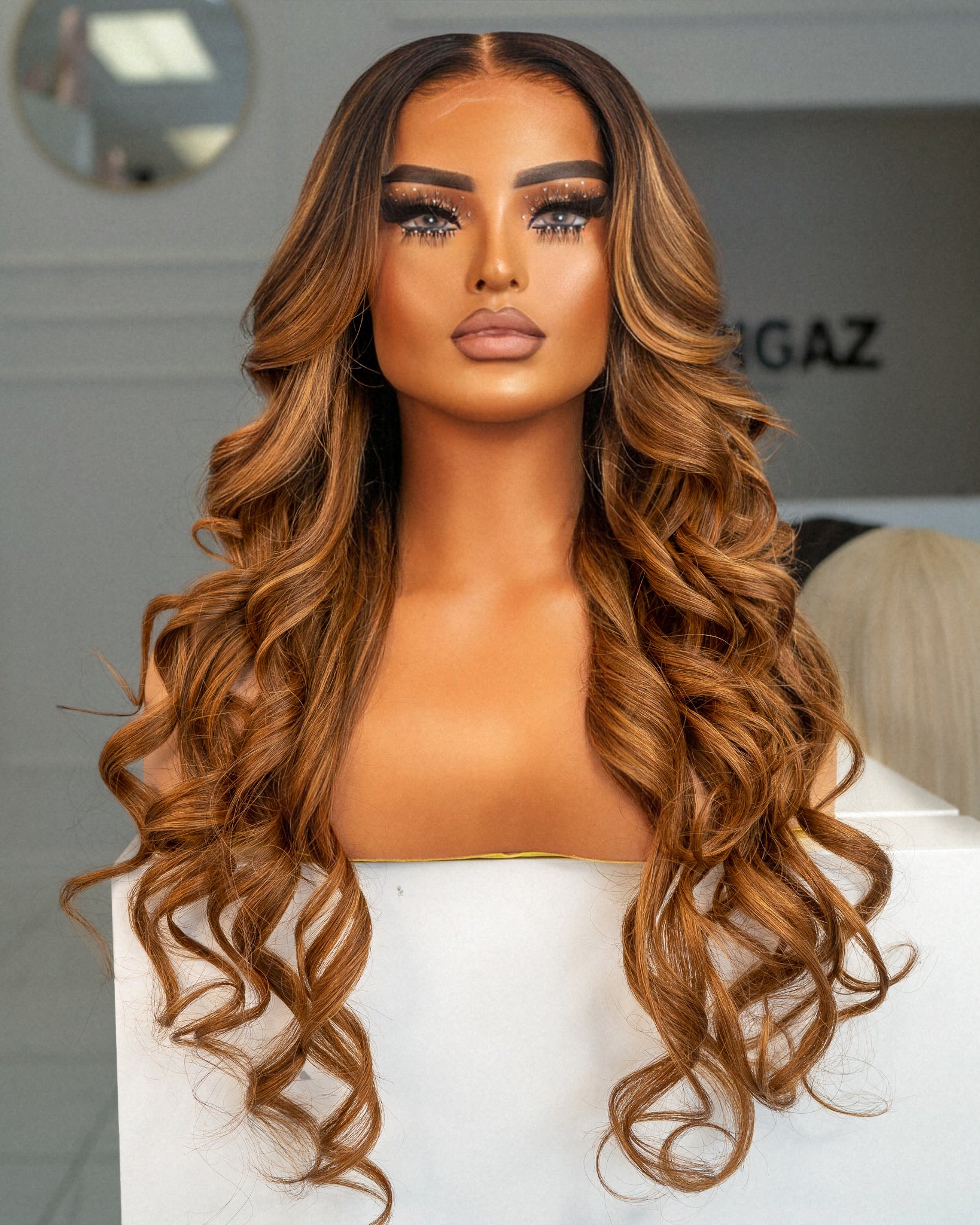 Lori - Glueless 5x5 Closure Wig